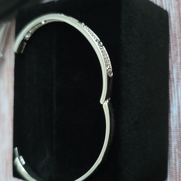 DANECRAFT BRAND WOMEN'S FASHION JEWELRY CUBIC ZIRCONIA BRACELET - Picture 3 of 11